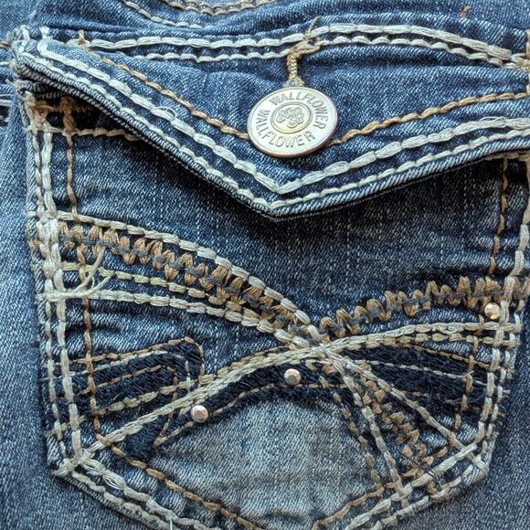 Y2K Wallflower Low Rise Flare Jeans Size 1 - Picture 14 of 16